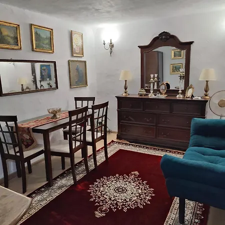 公寓 Apartament Centru- Constanta 康斯坦察